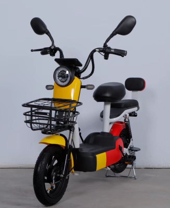 China Supplier 350w 48V 13A Lithium Battery Small Citycoco Electric Scooters Electric Scooters Adult for Two Person